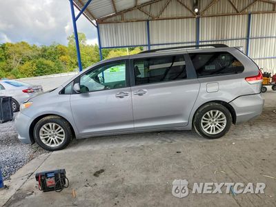 2012 TOYOTA SIENNA XLE 8-PASSENGER 5TDYK3DC4CS257103 - główne zdjęcie licytacji z USA - miniatura