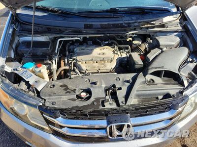 Zdjęcie 11 z 12 samochodu: 2016 HONDA ODYSSEY TOURING VIN:5FNRL5H91GB121436 - miniatura