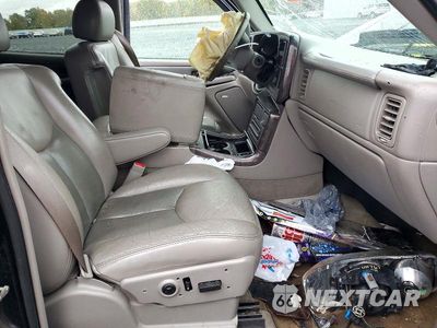 Zdjęcie 7 z 13 samochodu: 2004 GMC YUKON DENALI VIN:1GKEK63U94J231985 - miniatura