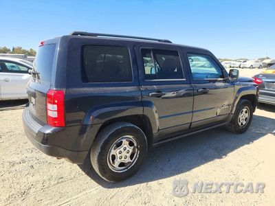 Trzecie zdjęcie samochodu z tyłu: 2014 JEEP PATRIOT SPORT VIN:1C4NJPBA9ED522398 - miniatura