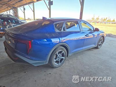 Trzecie zdjęcie samochodu z tyłu: 2025 KIA K4 LXS VIN:3KPFT4DE0SE130238 - miniatura