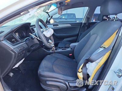 Zdjęcie 7 z 12 samochodu: 2019 HYUNDAI SONATA SE VIN:5NPE24AF2KH782740 - miniatura