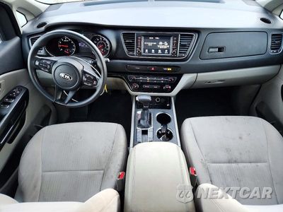 Zdjęcie 8 z 13 samochodu: 2019 KIA SEDONA LX VIN:KNDMB5C14K6550833 - miniatura