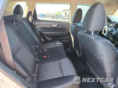 Zdjęcie 11 z 13 samochodu: 2017 NISSAN ROGUE SV VIN:KNMAT2MT6HP542248 - miniatura