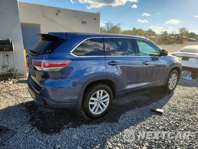 Trzecie zdjęcie samochodu z tyłu: 2016 TOYOTA HIGHLANDER LE VIN:5TDBKRFH1GS244042 - miniatura