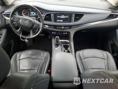 Zdjęcie 8 z 14 samochodu: 2018 BUICK ENCLAVE ESSENCE VIN:5GAERBKW8JJ164571 - miniatura