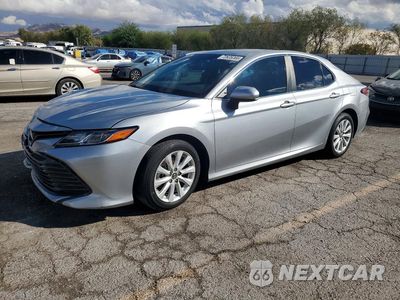 2018 TOYOTA CAMRY LE 4T1B11HK7JU129084 - główne zdjęcie licytacji z USA - miniatura
