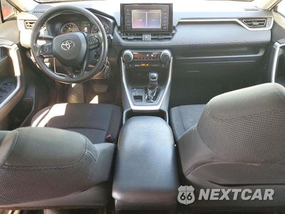 Zdjęcie 8 z 12 samochodu: 2019 TOYOTA RAV4 LE VIN:JTMF1RFV3KJ012235 - miniatura