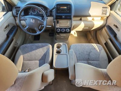Zdjęcie 8 z 13 samochodu: 2005 HONDA CR-V LX VIN:JHLRD785X5C020544 - miniatura