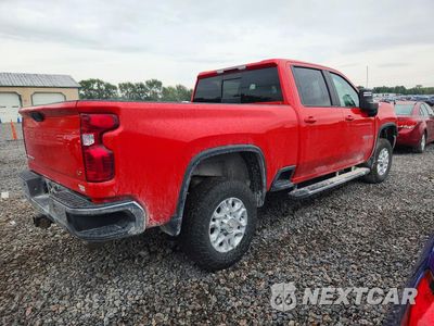 Trzecie zdjęcie samochodu z tyłu: 2022 CHEVROLET SILVERADO K2500 HEAVY DUTY LT VIN:2GC4YNE79N1230192 - miniatura