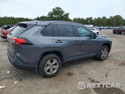 Trzecie zdjęcie samochodu z tyłu: 2025 TOYOTA RAV4 XLE VIN:2T3W1RFV4SC307766 - miniatura