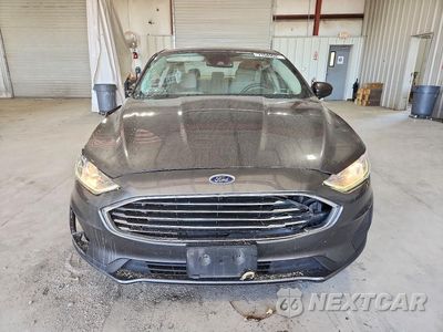 Piąte zdjęcie samochodu w środku: 2019 FORD FUSION SE VIN:3FA6P0LU0KR111208 - miniatura