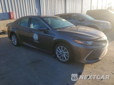 Czwarte zdjęcie samochodu z boku: 2023 TOYOTA CAMRY LE VIN:4T1C11AK9PU791871 - miniatura