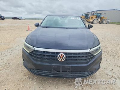 Piąte zdjęcie samochodu w środku: 2019 VOLKSWAGEN JETTA VIN:3VWE57BU8KM077230 - miniatura