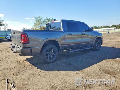 Trzecie zdjęcie samochodu z tyłu: 2025 RAM 1500 LARAMIE VIN:1C6SRFJP8SN771171 - miniatura