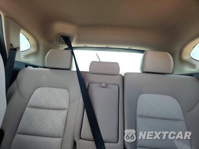 Zdjęcie 10 z 13 samochodu: 2017 HYUNDAI TUCSON SPORT VIN:KM8J33A20HU381751 - miniatura