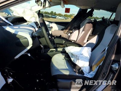 Zdjęcie 7 z 12 samochodu: 2016 TOYOTA PRIUS TWO ECO VIN:JTDKARFU6G3007385 - miniatura