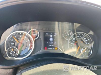 Zdjęcie 9 z 12 samochodu: 2022 RAM 2500 TRADESMAN VIN:3C6UR5HJ4NG154965 - miniatura