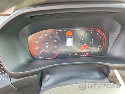 Zdjęcie 9 z 13 samochodu: 2019 VOLVO XC40 T5 R-DESIGN VIN:YV4162UM0K2153946 - miniatura