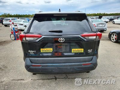 Zdjęcie 6 z 13 samochodu: 2021 TOYOTA RAV4 XLE PREMIUM VIN:2T3A1RFV3MW164496 - miniatura