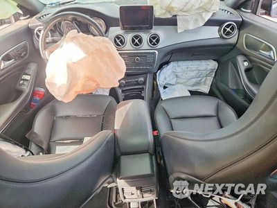 Zdjęcie 8 z 12 samochodu: 2015 MERCEDES-BENZ CLA 250 4MATIC VIN:WDDSJ4GB3FN274525 - miniatura