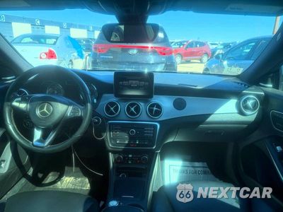Zdjęcie 9 z 10 samochodu: 2015 MERCEDES-BENZ CLA 250 VIN:WDDSJ4EB7FN162216 - miniatura
