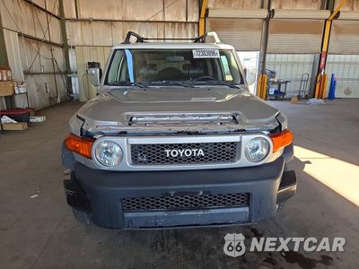 Piąte zdjęcie samochodu w środku: 2007 TOYOTA FJ CRUISER VIN:JTEBU11F770017307 - miniatura