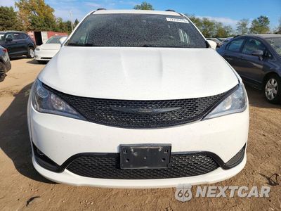 Piąte zdjęcie samochodu w środku: 2019 CHRYSLER PACIFICA TOURING L VIN:2C4RC1BG9KR569419 - miniatura