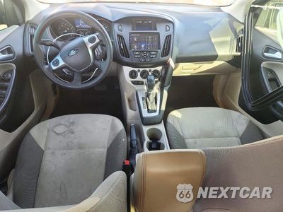 Zdjęcie 8 z 12 samochodu: 2013 FORD FOCUS SE VIN:1FADP3F21DL353963 - miniatura