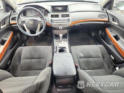 Zdjęcie 8 z 12 samochodu: 2011 HONDA ACCORD EX VIN:1HGCP2F76BA091735 - miniatura
