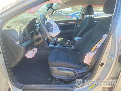 Zdjęcie 7 z 13 samochodu: 2020 HYUNDAI ELANTRA SEL VIN:5NPD84LFXLH508839 - miniatura