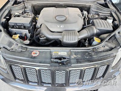 Zdjęcie 12 z 13 samochodu: 2014 JEEP GRAND CHEROKEE LAREDO VIN:1C4RJFAG5EC490086 - miniatura
