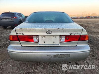 Zdjęcie 6 z 12 samochodu: 2000 TOYOTA CAMRY LE VIN:JT2BG22K7Y0469198 - miniatura