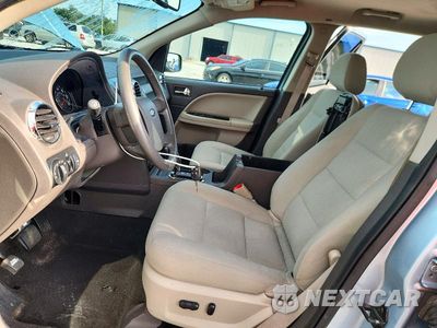 Zdjęcie 7 z 13 samochodu: 2008 FORD TAURUS X SEL VIN:1FMDK02W88GA14045 - miniatura