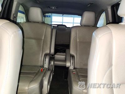 Zdjęcie 10 z 14 samochodu: 2019 TOYOTA HIGHLANDER LIMITED PLATINUM VIN:5TDDZRFH4KS975867 - miniatura