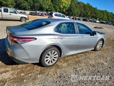 Trzecie zdjęcie samochodu z tyłu: 2018 TOYOTA CAMRY LE VIN:4T1B11HK6JU096921 - miniatura