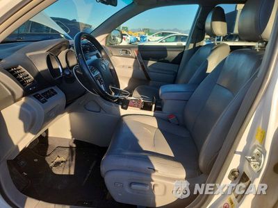 Zdjęcie 7 z 13 samochodu: 2011 TOYOTA HIGHLANDER LIMITED VIN:5TDDK3EH5BS054003 - miniatura