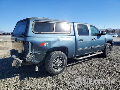 Trzecie zdjęcie samochodu z tyłu: 2013 CHEVROLET SILVERADO K1500 LT VIN:3GCPKSE73DG364523 - miniatura