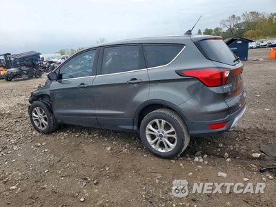 Drugie zdjęcie samochodu z przodu: 2019 FORD ESCAPE SE VIN:1FMCU9G94KUB83582 - miniatura