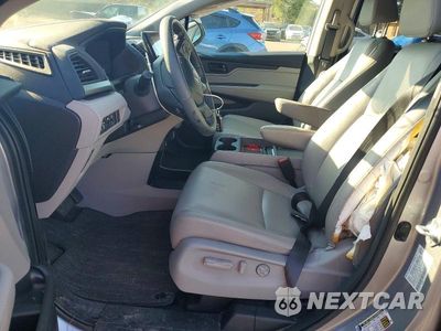 Zdjęcie 7 z 12 samochodu: 2021 HONDA ODYSSEY EXL VIN:5FNRL6H7XMB031203 - miniatura