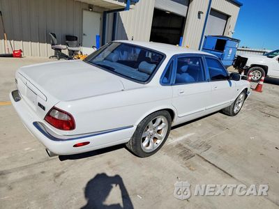 Trzecie zdjęcie samochodu z tyłu: 2000 JAGUAR XJR VIN:SAJDA15B6YMF10232 - miniatura
