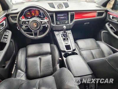 Zdjęcie 8 z 12 samochodu: 2017 PORSCHE MACAN S VIN:WP1AB2A57HLB10847 - miniatura