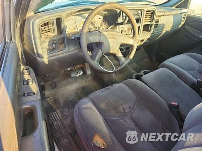 Zdjęcie 8 z 12 samochodu: 2006 GMC NEW SIERRA C1500 VIN:3GTEC14V86G201500 - miniatura