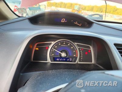 Zdjęcie 9 z 12 samochodu: 2009 HONDA CIVIC LX VIN:19XFA16589E026446 - miniatura