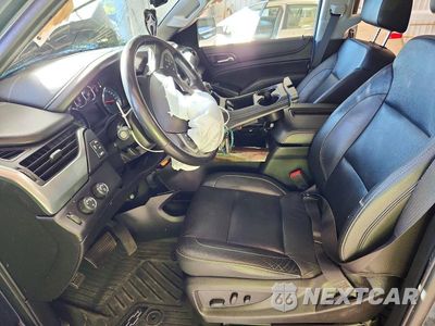 Zdjęcie 7 z 13 samochodu: 2020 CHEVROLET SUBURBAN K1500 LT VIN:1GNSKHKCXLR148897 - miniatura