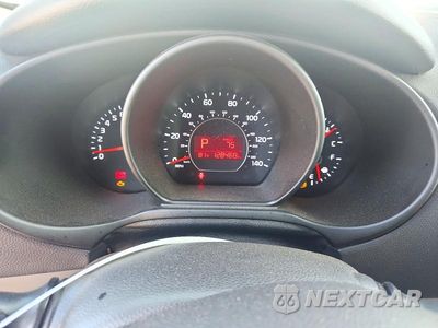 Zdjęcie 9 z 14 samochodu: 2016 KIA SOUL BASE VIN:KNDJN2A2XG7372335 - miniatura