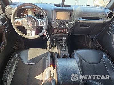Zdjęcie 8 z 13 samochodu: 2017 JEEP WRANGLER UNLIMITED SPORT VIN:1C4BJWDG4HL563255 - miniatura