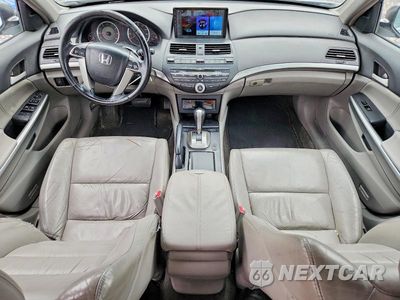 Zdjęcie 8 z 12 samochodu: 2009 HONDA ACCORD EXL VIN:1HGCP368X9A049755 - miniatura