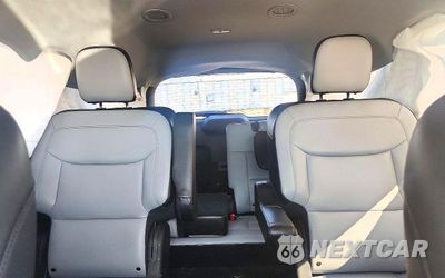 Zdjęcie 10 z 13 samochodu: 2021 FORD EXPLORER XLT VIN:1FMSK8DH3MGA39384 - miniatura