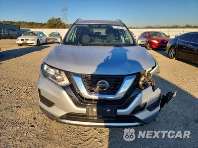Piąte zdjęcie samochodu w środku: 2018 NISSAN ROGUE SV VIN:KNMAT2MV0JP568576 - miniatura